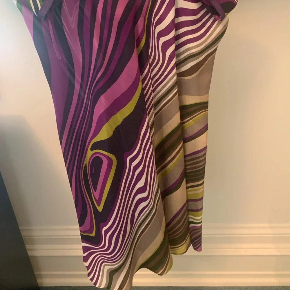 Hugo Boss Purple and Green Swirl Print Midi Skirt - Picture 2 of 3